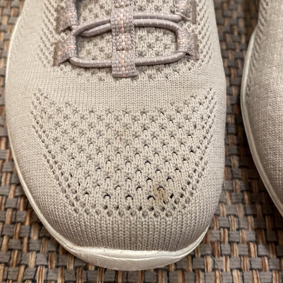 Skechers 8 Taupe Memory Foam Slip On Sneakers - Picture 4 of 10